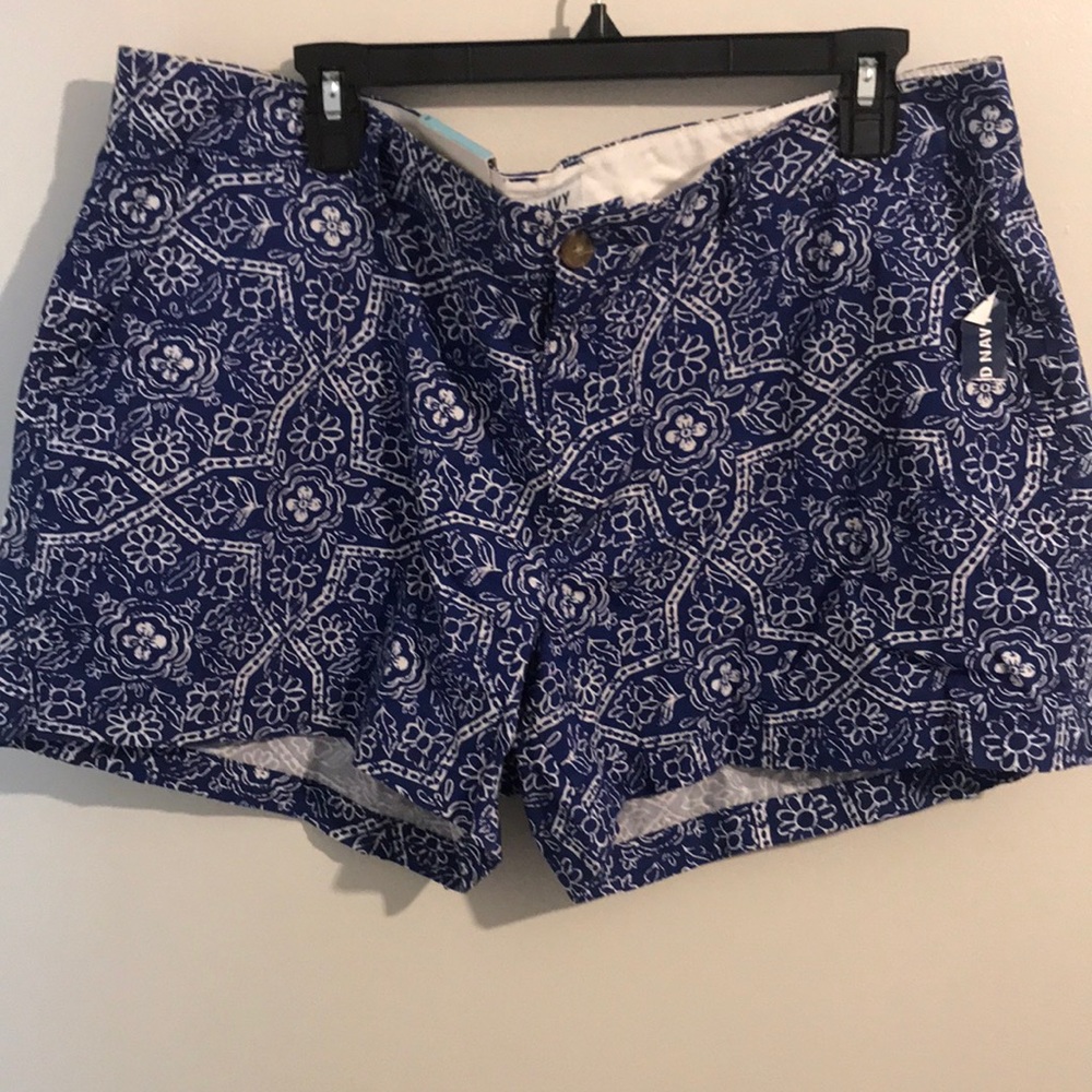 Old navy shorts